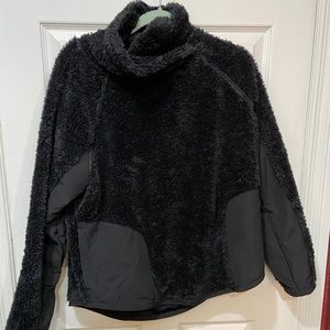 Nike cold weather running top size large